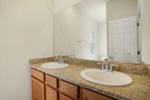 22-4216-Orchid-St-Colorado-032-023-Bathroom-MLS_Size