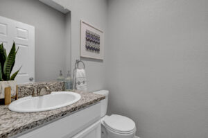 4458 Light View Colorado Springs CO 80907 USA-015-011-Bathroom-MLS_Size