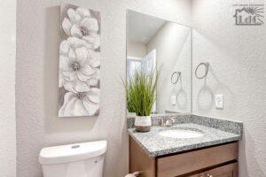 9 4176 Orchid St Colorado-large-021-010-Bathroom-1500x1000-72dpi