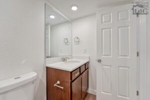 15 4166 Orchid St Colorado-large-054-043-Bathroom-1500x1000-72dpi