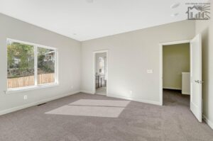 20 155 Terrace Dr Colorado-large-020-018-2nd Level Primary Bedroom-1500x997-72dpi