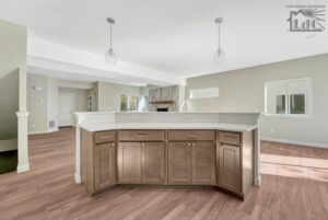 8 155 Terrace Dr Colorado-large-014-006-Kitchen-1496x1000-72dpi